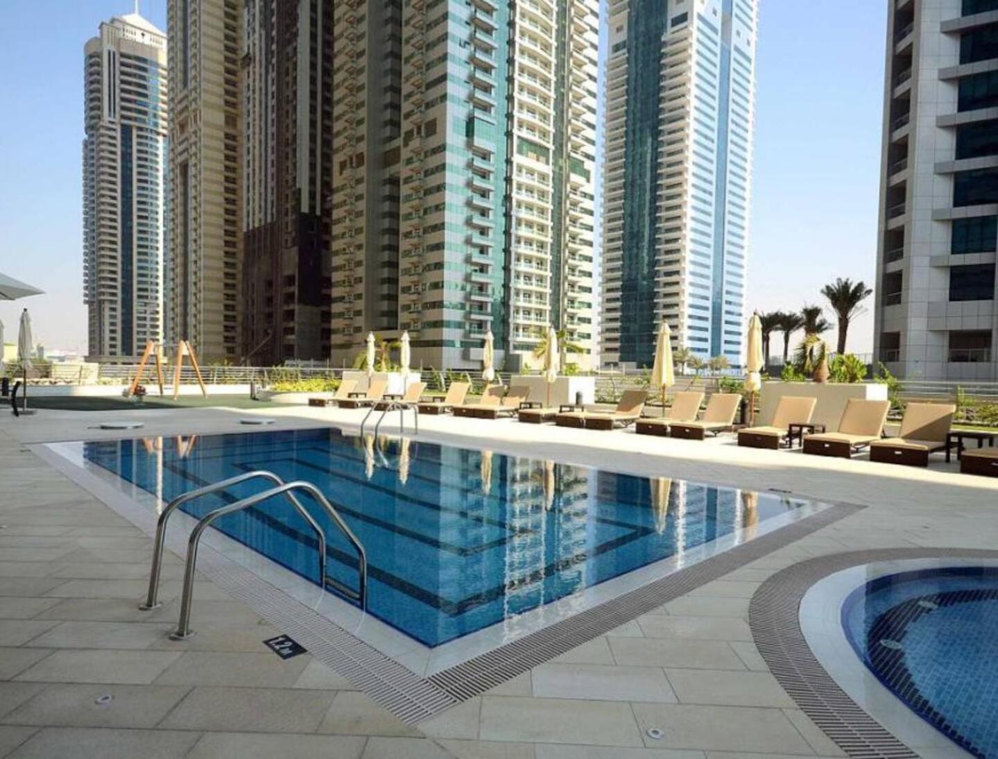 Sea & Palm View Elegant 1 Bedroom Apartment Dubai Exterior photo