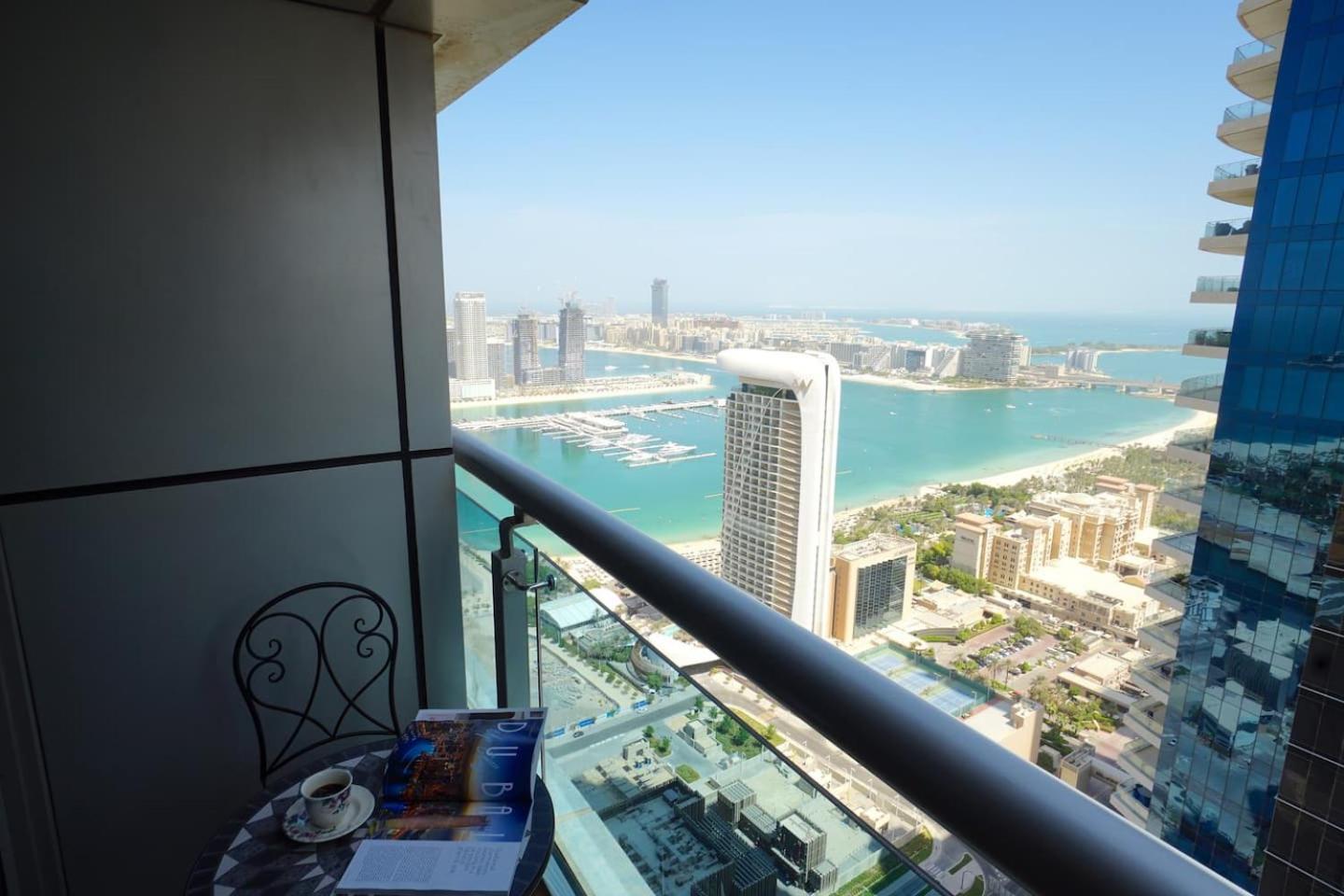 Sea & Palm View Elegant 1 Bedroom Apartment Dubai Exterior photo